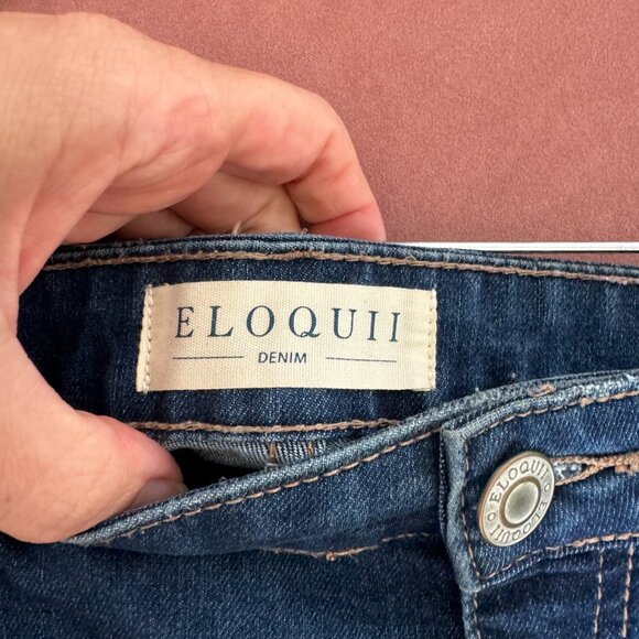 Eloquii Classic Fit Bell Bottom Flare Leg Jean - Size 18 - Picture 7 of 10